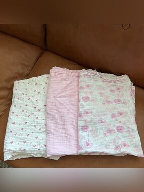 Set of 3 Modern Baby Girl Infant Toddler Large Muslin Swaddle Blankets Cotton